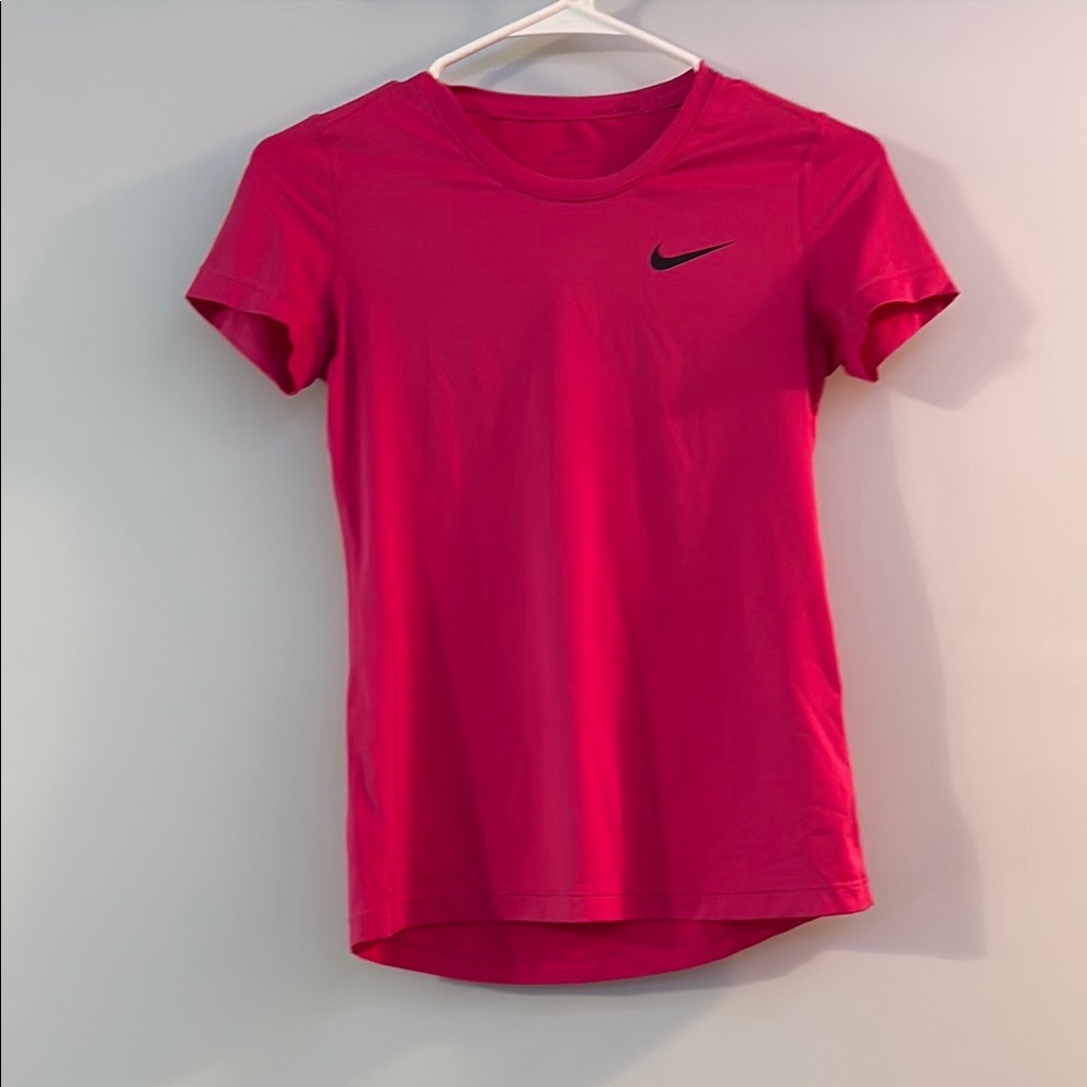 Girls youth pink Nike t-shirt